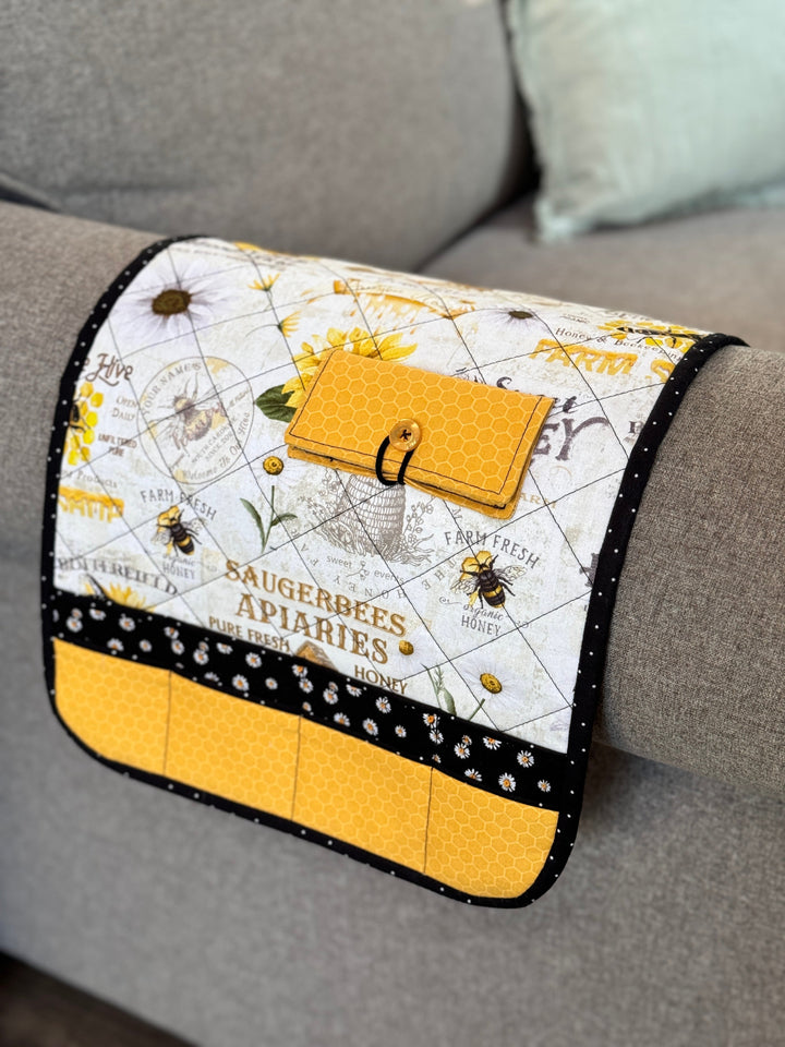 bee print couch caddy | SS816