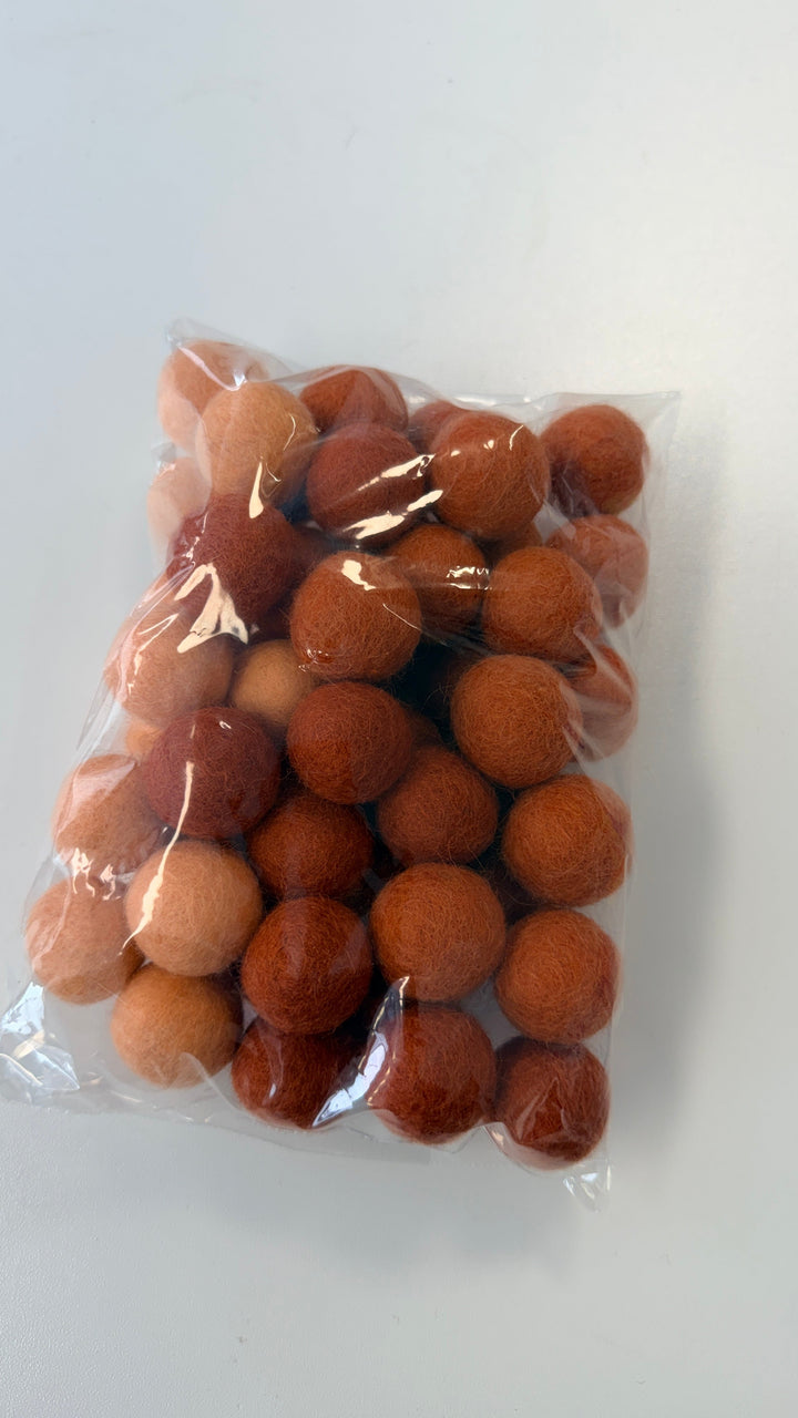 Mystery De-Stash- Felties/ Balls Lr bag