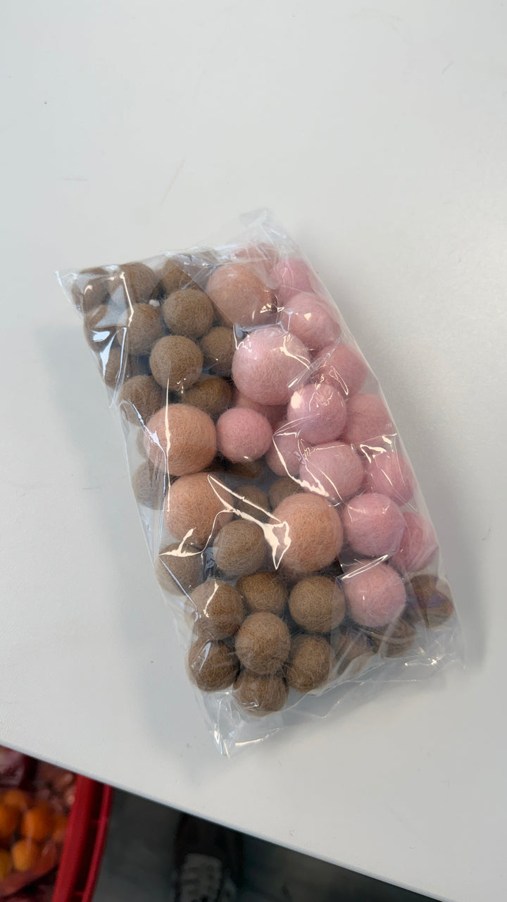 Mystery De-Stash- Felties/ Balls sm  bag